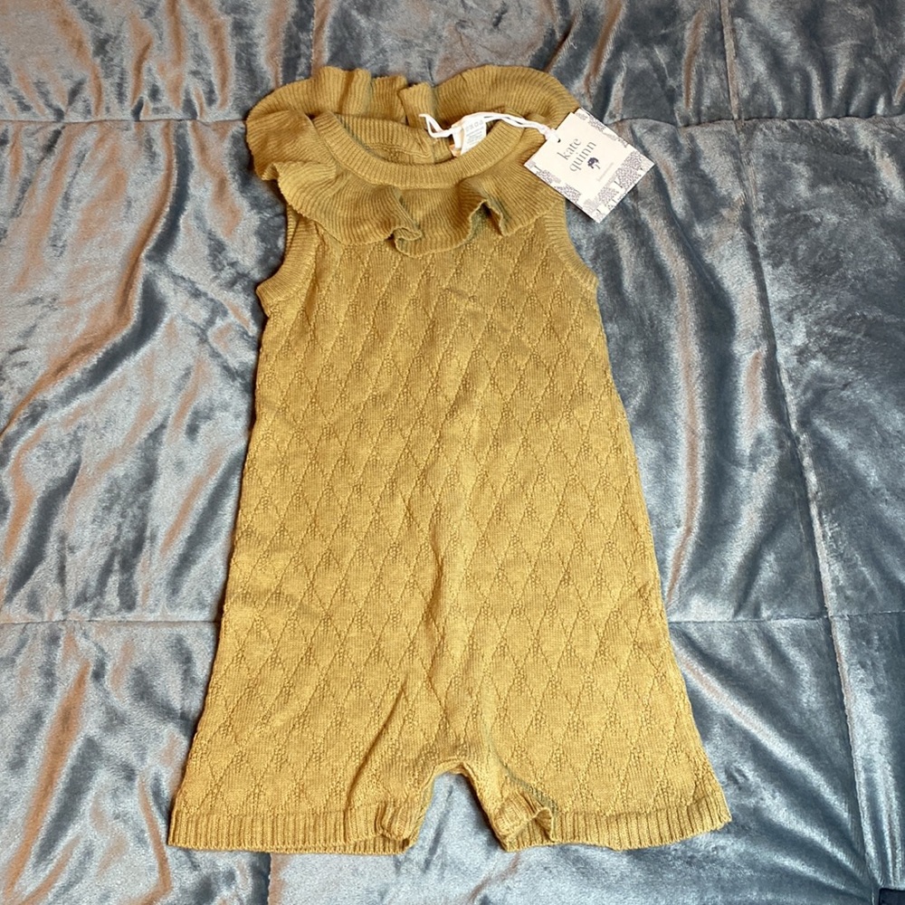 NEW Kate Quinn sleeveless ruffle collar sweater shortie